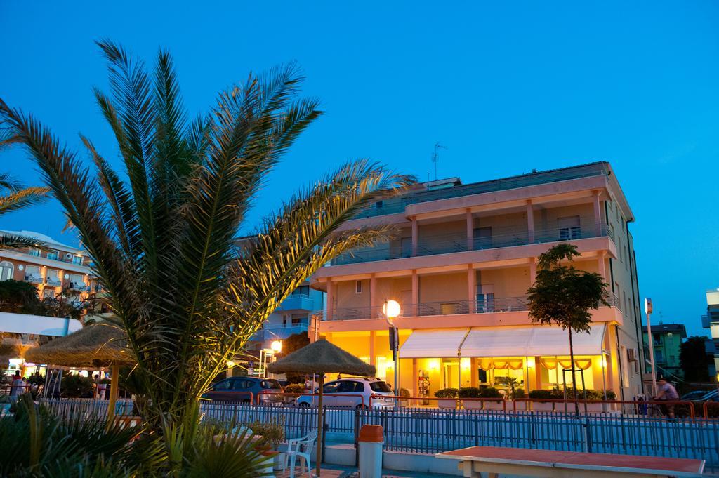 Albergo Villa Mauri Rímini Exterior foto